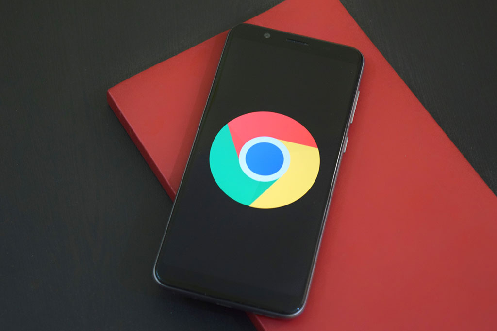 google chrome logo on phone